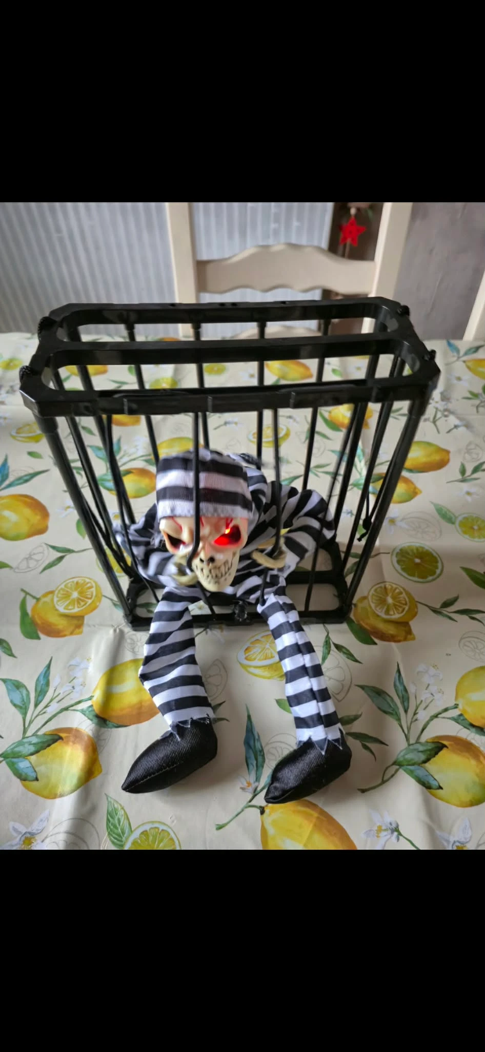 Decoração Halloween prisioneiro em gaiola – photo 2